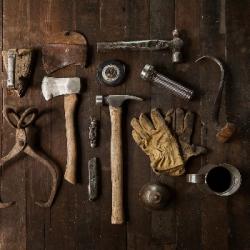 Repair café : des bricoleurs amateurs aident à réparer vos objets