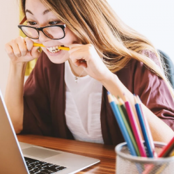 La Minute Coach : "en télétravail, quels exercices pour garder la forme ?"